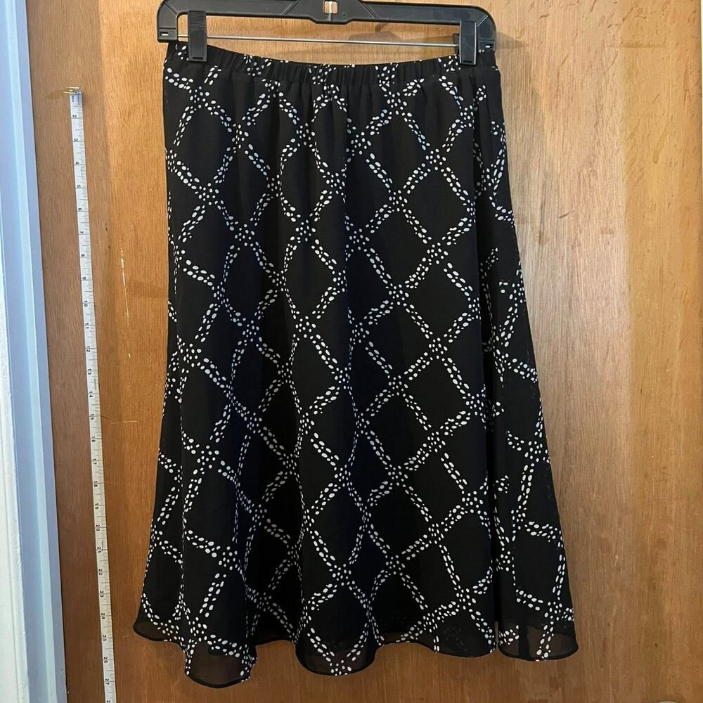 🐻Size 6P - Charter Club - Black Flowy Skirt